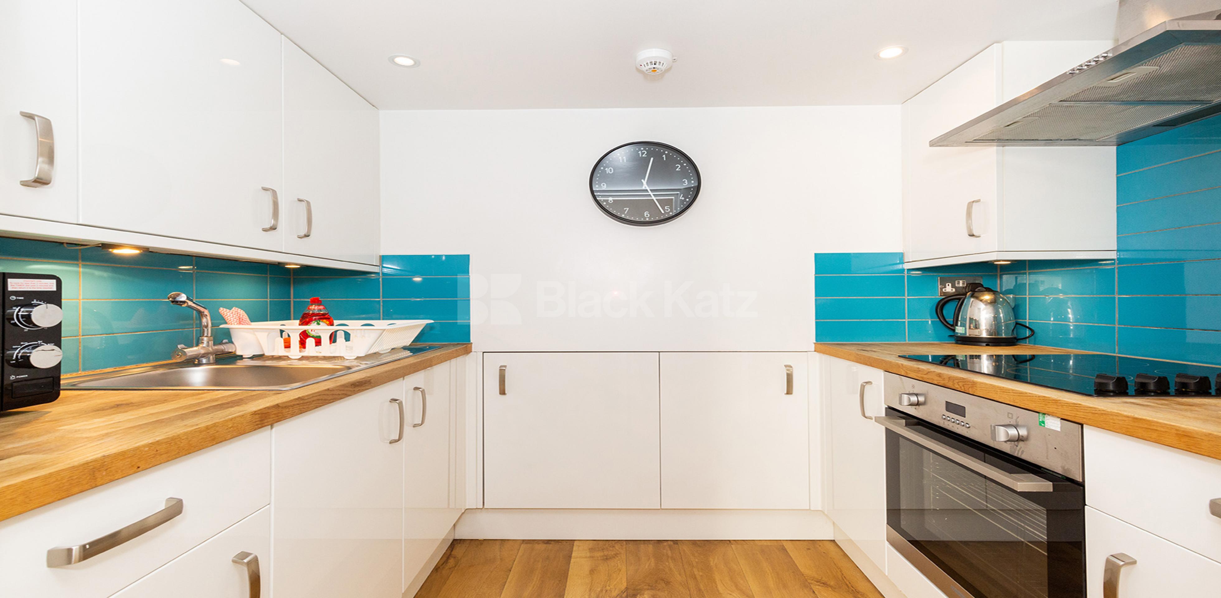 			MINS TO UCL, SOAS & LSE, 2 Bedroom, 1 bath, 1 reception Flat			 Byng Place, RUSSELL SQUARE WC1E